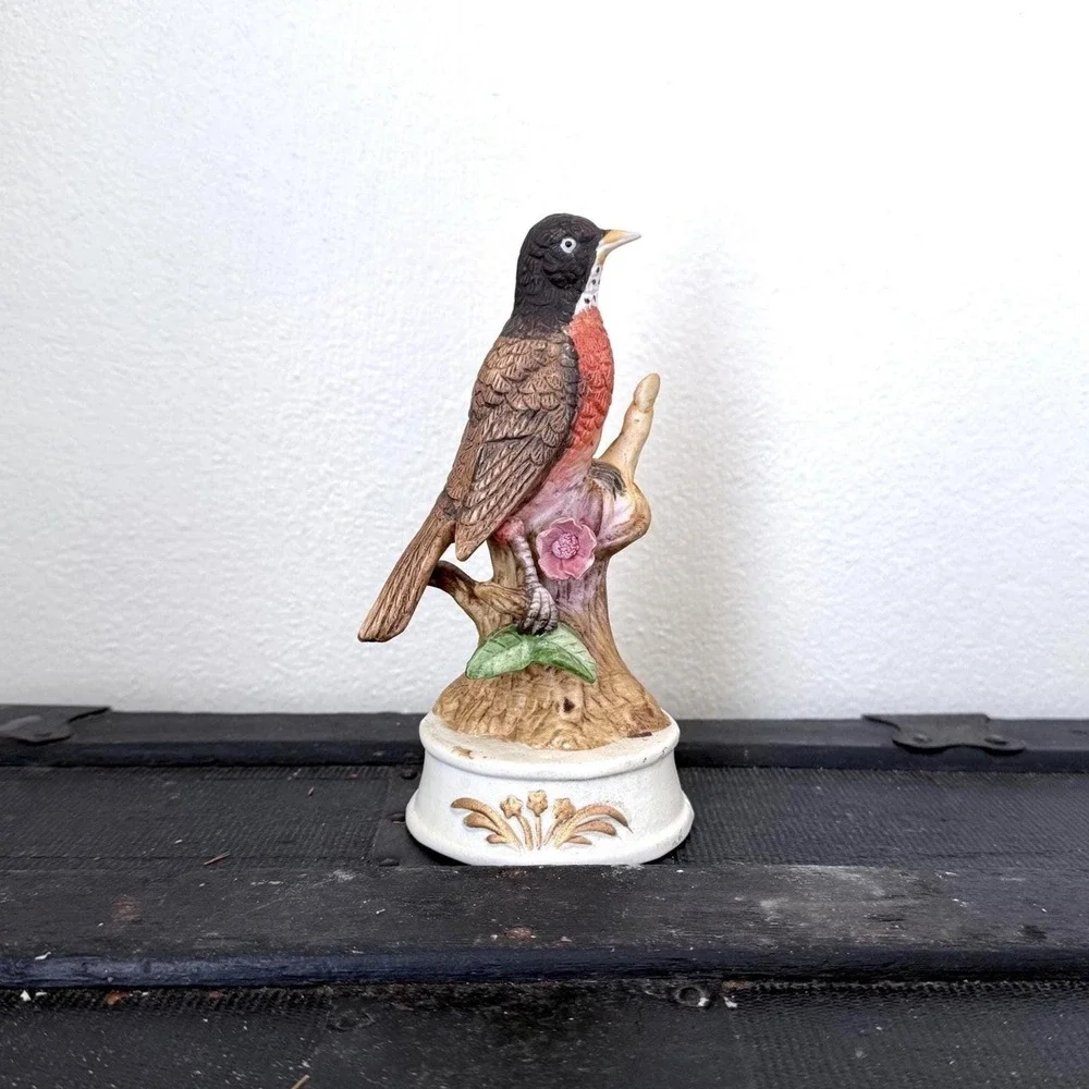 Vintage Robin Bird Music Box | Bisque Porcelain Collectible Figurine | Retro Dec
